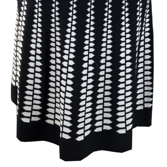 Brixon Ivy Black/White Pattern Sweater Dress Small - Picture 4 of 9